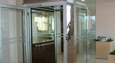 THANG MÁY LỒNG KÍNH TRONG SUÓT